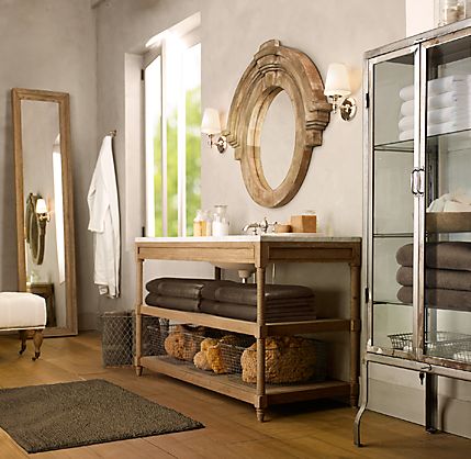 b1_Mansard-mirror-bathroom-shot