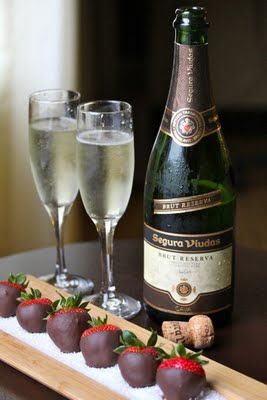 Champagne et fraises chocolatées