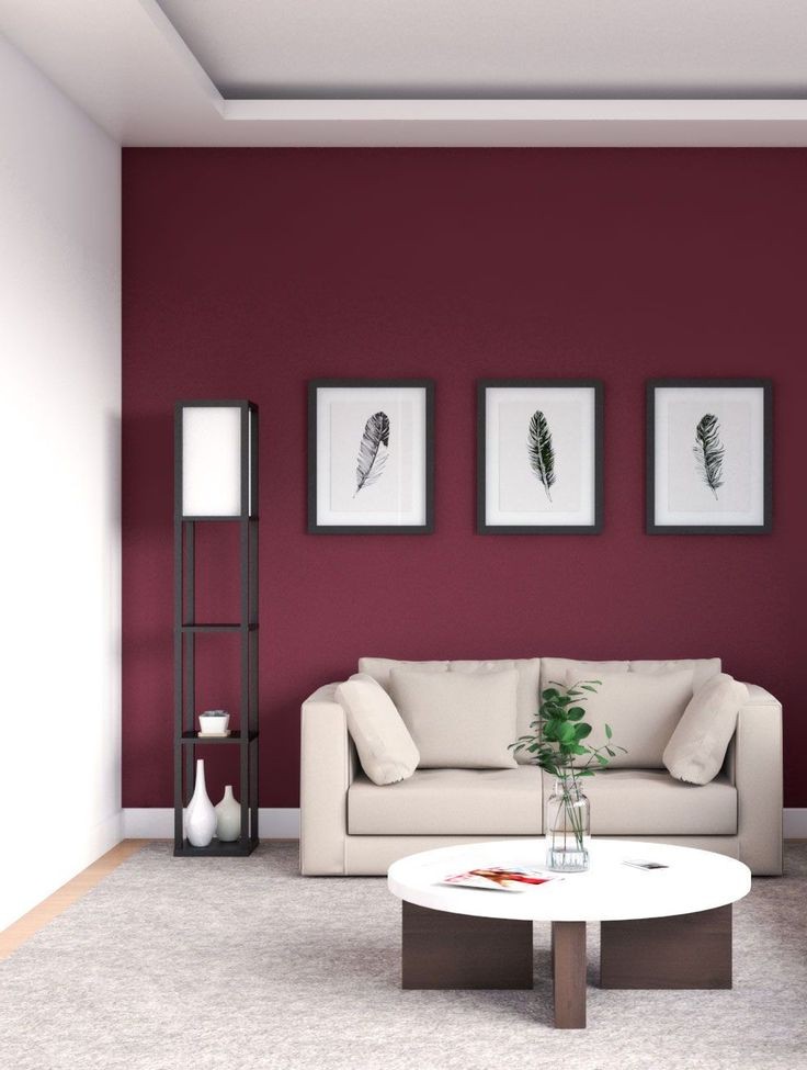 Couleur de l'année Pantone Viva Magenta sur les murs du salon